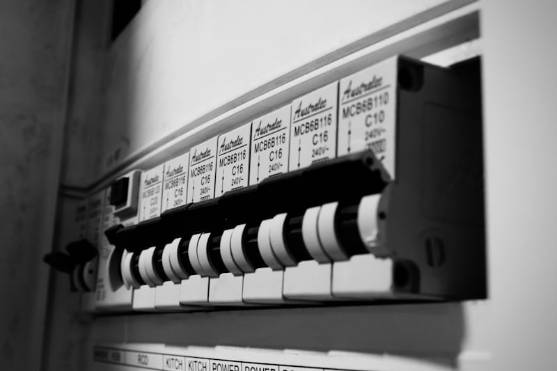 Circuit Breaker Keeps Tripping? Houston Troubleshooting Guide [2026]